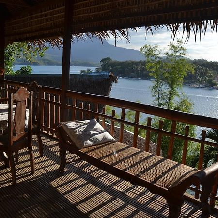 Bamboo Beach Resort Puerto Galera Kültér fotó