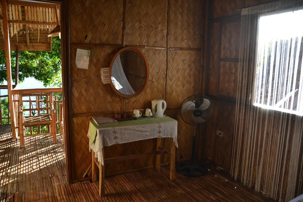 Bamboo Beach Resort Puerto Galera Kültér fotó