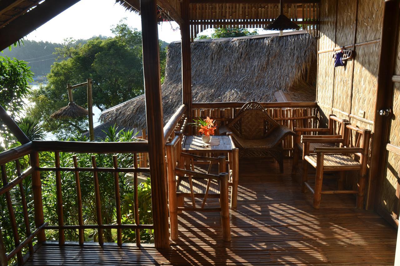 Bamboo Beach Resort Puerto Galera Kültér fotó