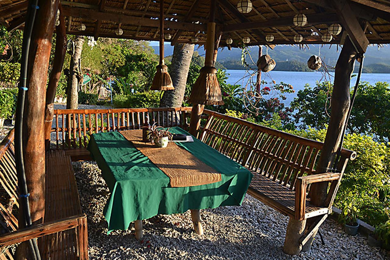 Bamboo Beach Resort Puerto Galera Kültér fotó